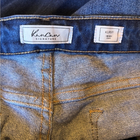 KanCan -  Kurvy Mid-Rise Flare Dark Blue Jeans. Size 32. Cotton/Poly/Spandex - Picture 2 of 13